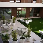 Micampus Avenida Del Puerto - Residencia De Estudiantes