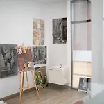 Micampus Avenida Del Puerto - Residencia De Estudiantes * Valencia
