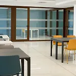 Micampus Avenida Del Puerto - Residencia De Estudiantes Valencia
