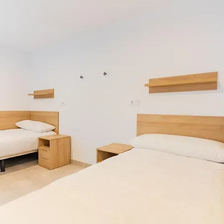 Micampus Avenida Del Puerto - Residencia De Estudiantes * Valencia