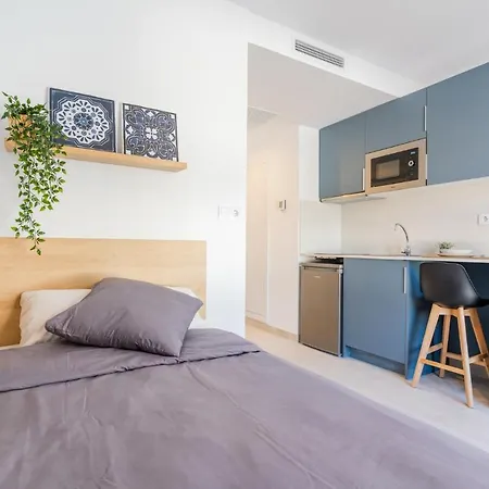 Micampus Avenida Del Puerto - Residencia De Estudiantes * 발렌시아