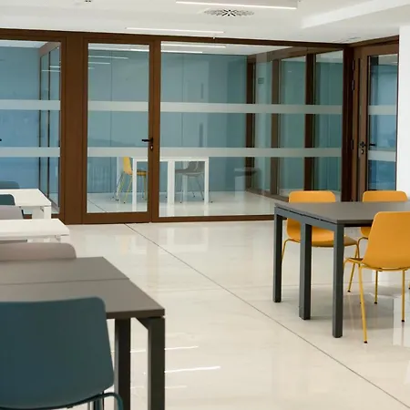Micampus Avenida Del Puerto - Residencia De Estudiantes 발렌시아