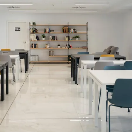 Micampus Avenida Del Puerto - Residencia De Estudiantes 아파트 *