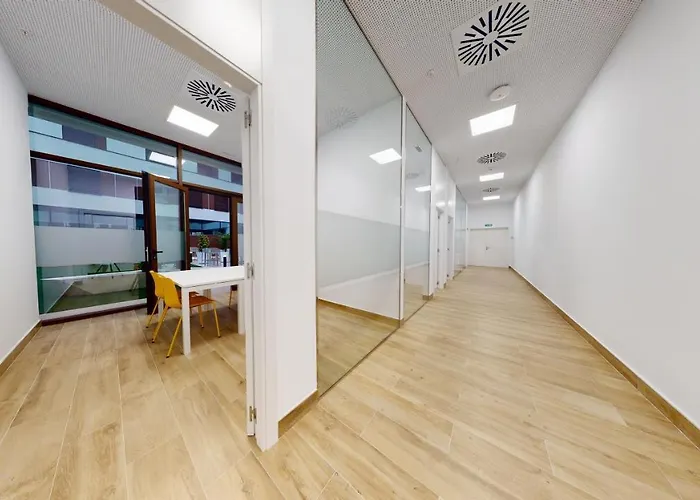 Apartman Micampus Avenida Del Puerto - Residencia De Estudiantes