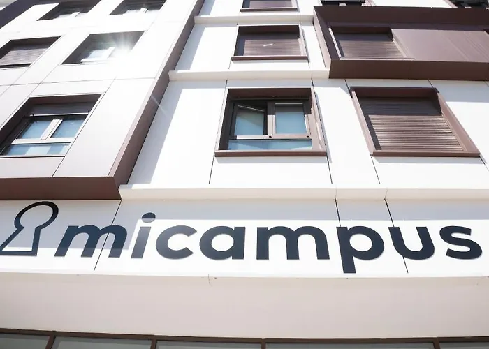 Micampus Avenida Del Puerto - Residencia De Estudiantes * Valencia
