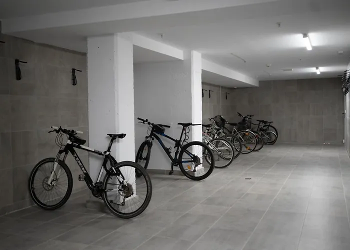 Micampus Avenida Del Puerto - Residencia De Estudiantes Valencia