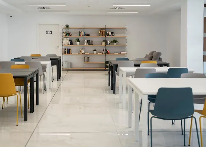 Micampus Avenida Del Puerto - Residencia De Estudiantes Apartman *